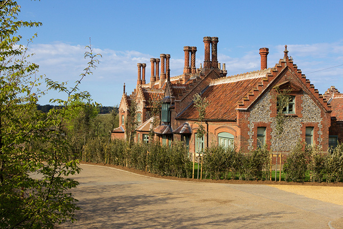 holkham.co.uk