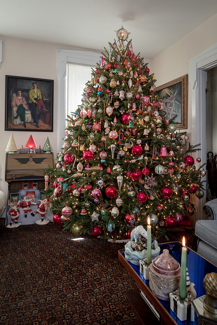 Bob Richter's retro Christmas tree © Bud Hayman